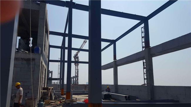 鋼結(jié)構(gòu)中的抗風(fēng)設(shè)計有哪些？